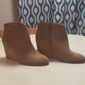 Lucky Brand Suede Valida's Ankle Bootie Size 9